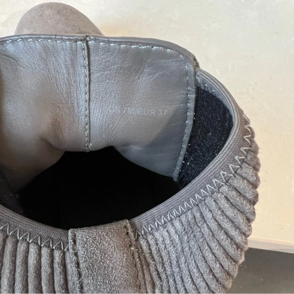Vince Ilona High Top Sneaker - Picture 3 of 7